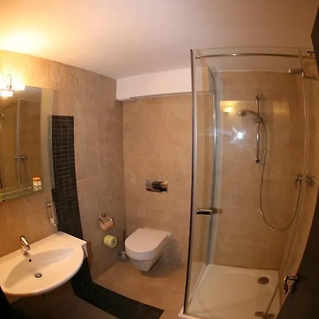 Timis Valley, Casa Eni&dan Predeal